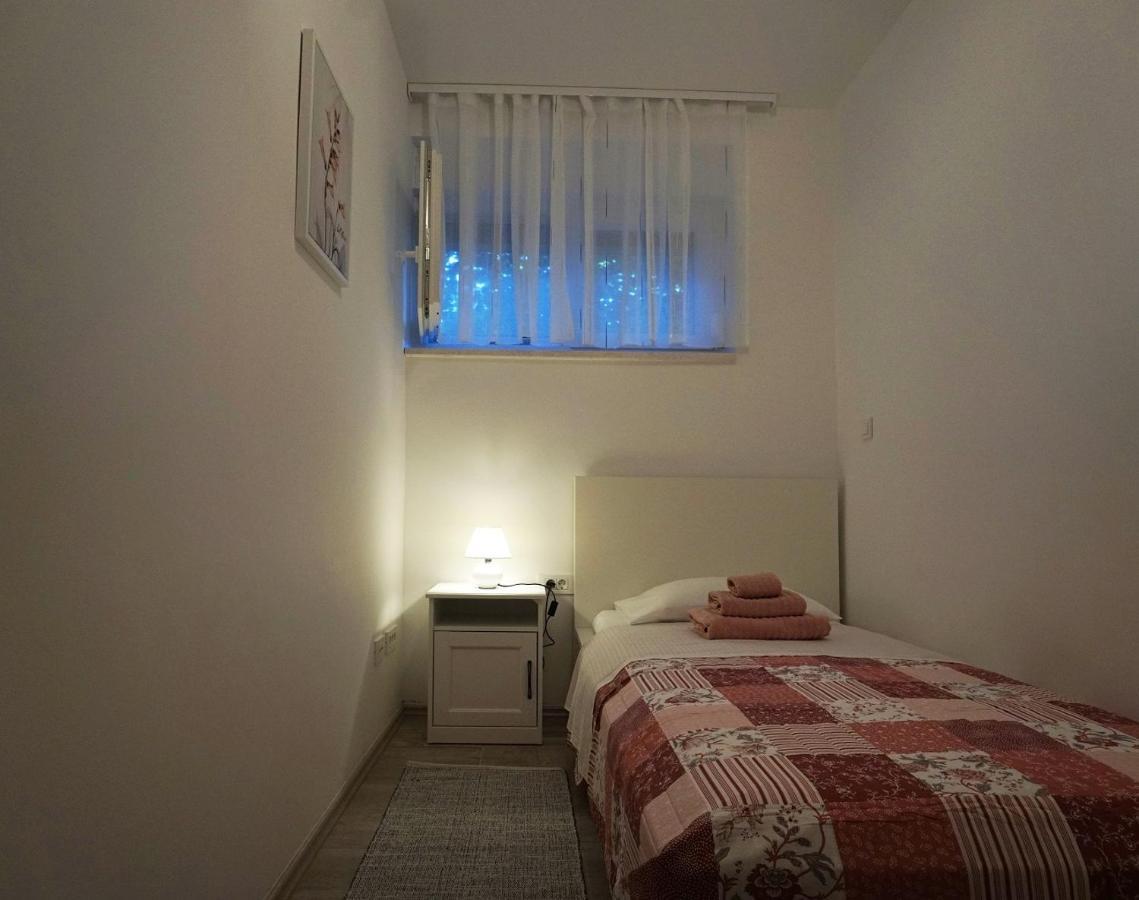 Deluxe Apartment Joia With Balcony On The Beach Bacvice, Free Parking, Old Town, Near Ferry Port Split Bagian luar foto
