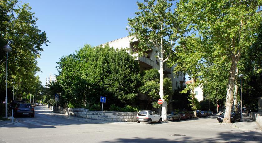 Deluxe Apartment Joia With Balcony On The Beach Bacvice, Free Parking, Old Town, Near Ferry Port Split Ruang foto